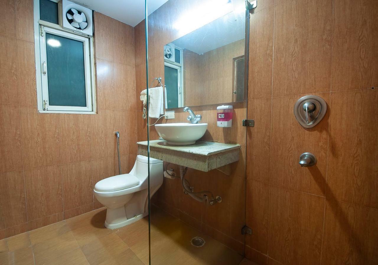 Hotel Almora New Delhi